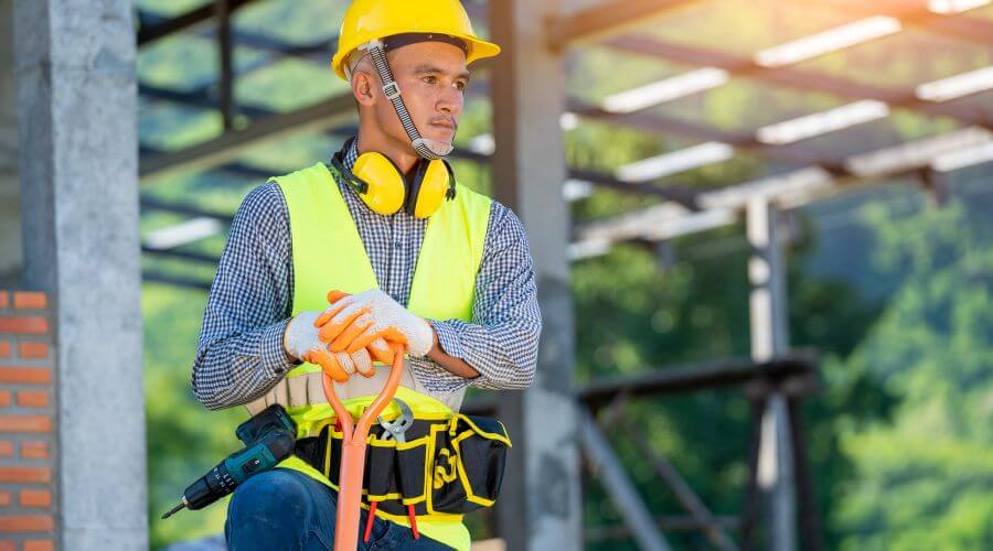Professional gutter cleaning in Arock, OR